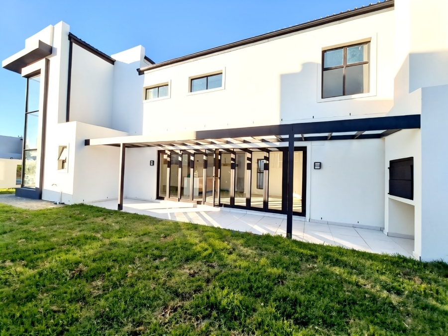 4 Bedroom Property for Sale in Sandown Western Cape